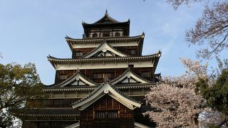 敷地は広いけど、お城は意外と小さい