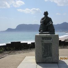啄木像と函館山・立待岬の絶景 