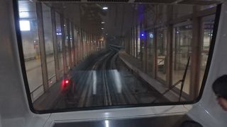 KLIAメインとサテライトを結ぶ電車