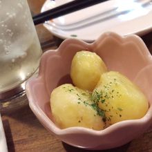 お通しのポテト