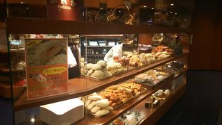 アンパンと食パン