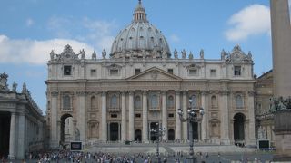 なんとも厳かな雰囲気