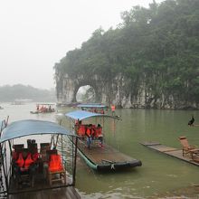 象の鼻辺りは船がいっぱい