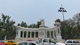 広くて緑豊かな公園