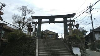 重要文化財の鳥居