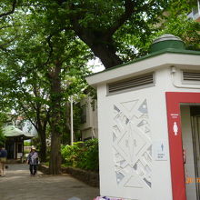 岡倉天心記念公園と公衆トイレ