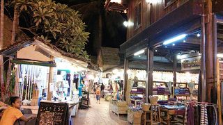 他とは違うナイトマーケット