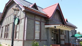 ここをカフェにするなんて、さすがスタバです。