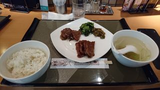 仙台駅　朝の時間帯で唯一開いている牛タン店