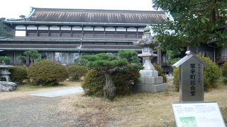 レトロな公会堂ですよ！