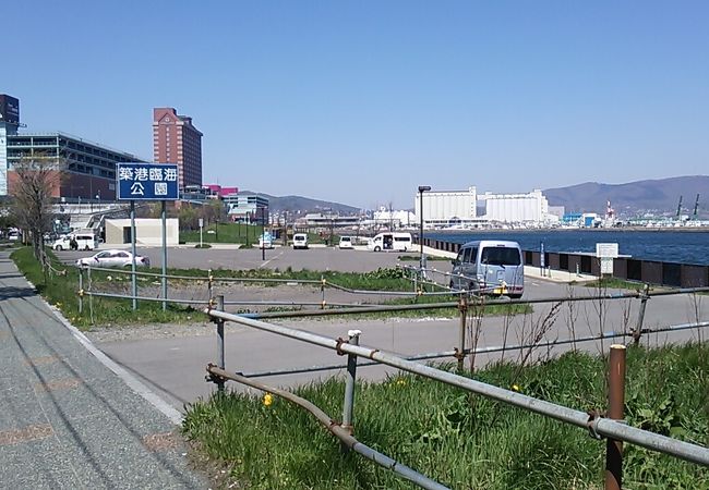 JR小樽築港駅からすぐに行ける海を楽しめる公園