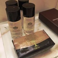 大きな石鹸があり、アメニティは充実です