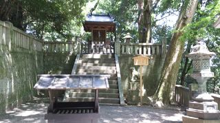 八俣大蛇退治の神話に登場する勇武絶倫の神様