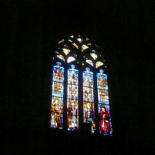 ステンドグラスも綺麗でした♪