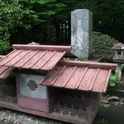 報徳二宮神社の社の裏にあります