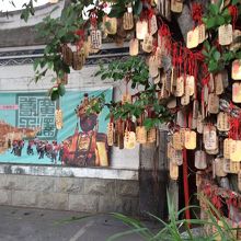 一本それると、又しても廟！