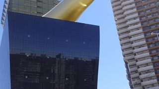 金色オブジェがとっても有名。