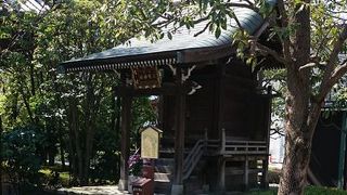 浅草寺境内にある神社