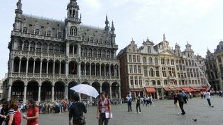 月曜日は閉まっていました