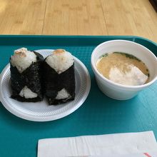 おにぎり味噌汁セット