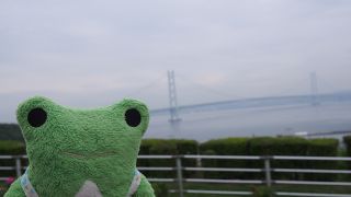 明石海峡大橋を一望