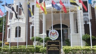 かつては英国人専用の社交クラブ