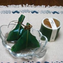 夏の和菓子といえば、つる瀬の麩饅頭だろうか（200円）