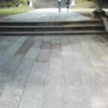 ここは鴬張りで有名な場所です