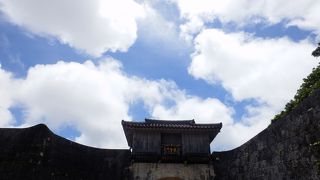 首里城　歓会門