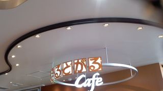 素敵なロケーションでパンを食べることができます