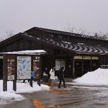 自然景観に配慮した知床五湖センター