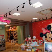 三宮にもディズニーストアがあります By レッドウイング ディズニーストア 三宮クレフィ店 のクチコミ フォートラベル