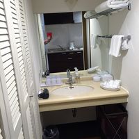 洗面所　ややせまい