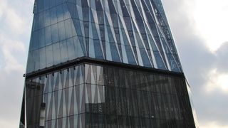 銀座数寄屋橋交差点前にオープン