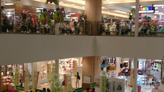 ゆったりと買い物しやすい空間