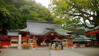 本殿から山里が一望できる高さ