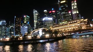 百難を隠して夜景は秀逸