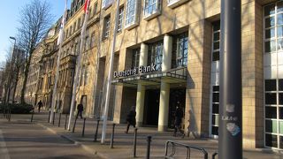 ドイツ銀行 (Konigsallee 45店)