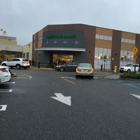 ホールフーズマーケット (パラマス店)