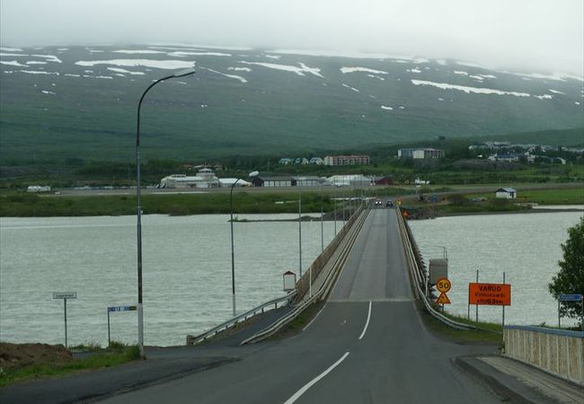 東アイスランドの中心となる街。リング・ロード（1号線）の中間点にもなっています。