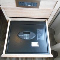 セーフティボックスが引き出しのなかだなんて！　使いやすい。