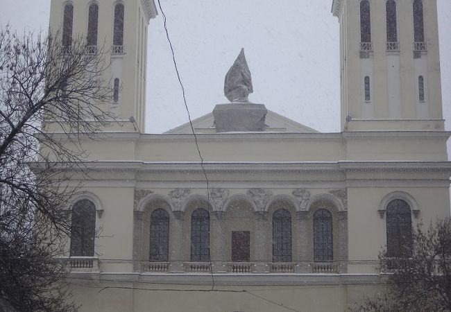 教会以外の目的にいろいろ使われている