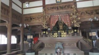 法堂と山門の間にある建物