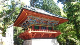 カラフルな鼓楼。