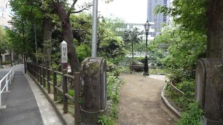 山の上ホテルへと続く坂道