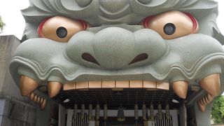 巨大な獅子頭にはビックリ・・