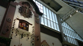 色々なメロディーが天神での楽しいショッピングを演出