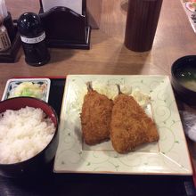 アジフライ定食 750円でした。