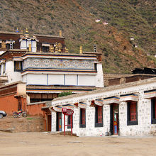 拉卜楞寺本堂東翼