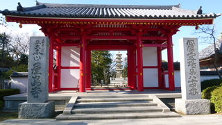 四国八十八箇所霊場の第八十四番札所で有名！